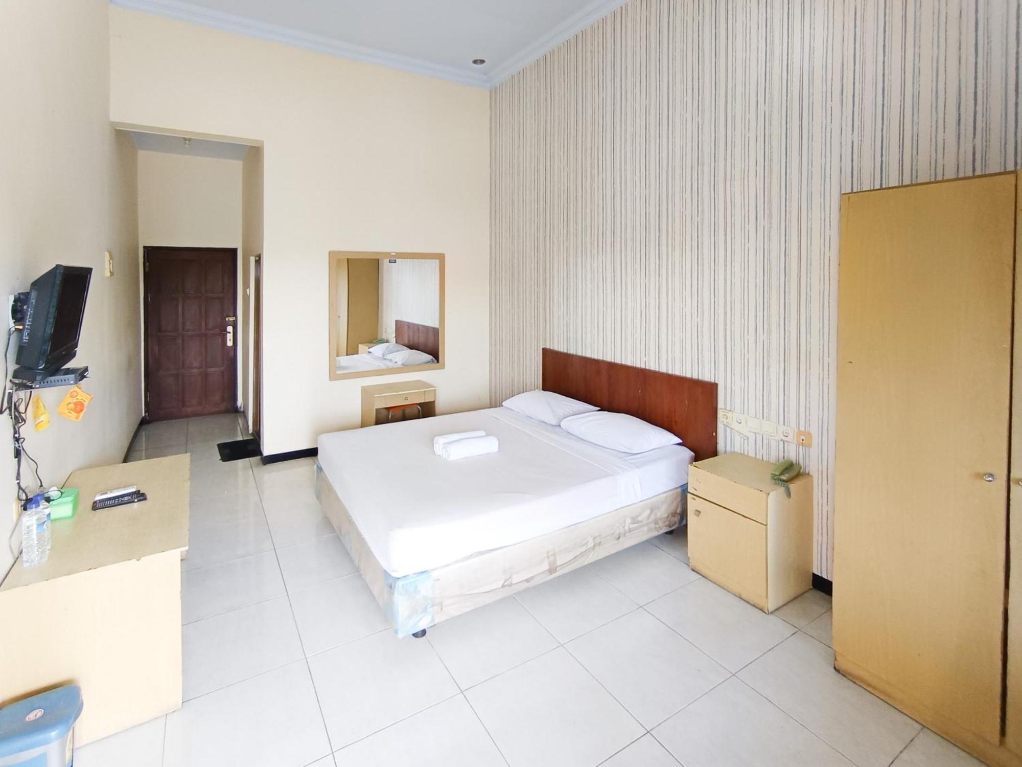 Gita Puri Redpartner Blitar Ξενοδοχείο Εξωτερικό φωτογραφία