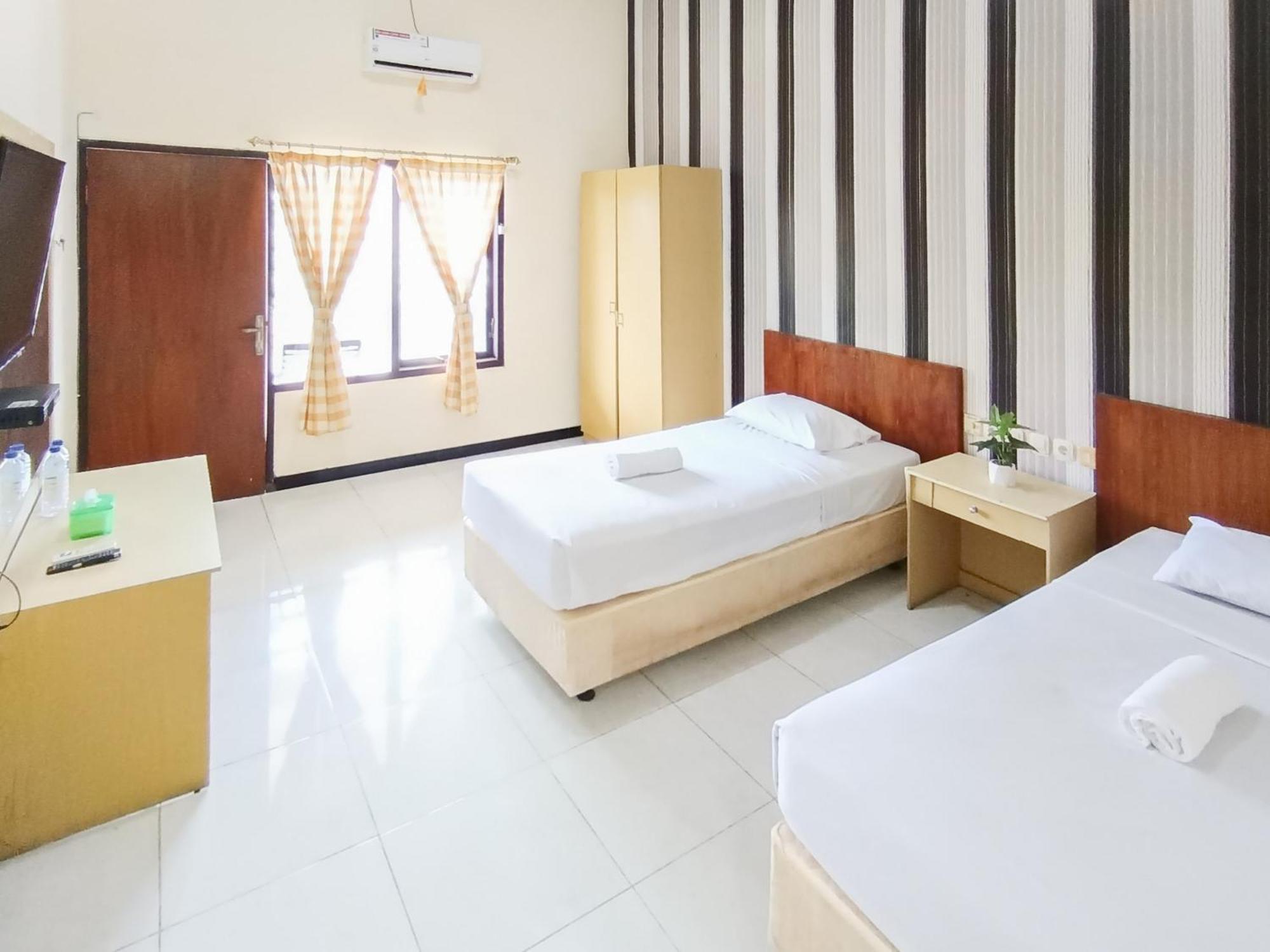 Gita Puri Redpartner Blitar Ξενοδοχείο Εξωτερικό φωτογραφία