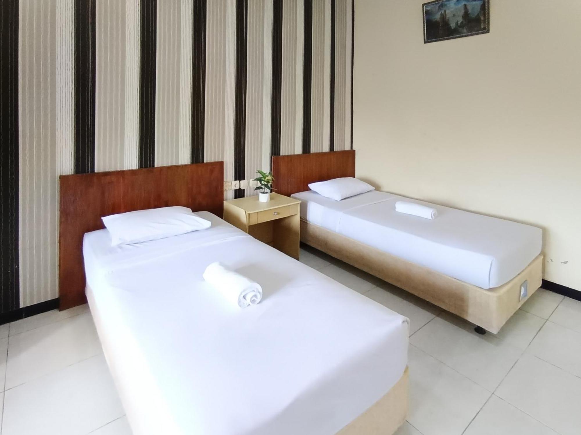 Gita Puri Redpartner Blitar Ξενοδοχείο Εξωτερικό φωτογραφία