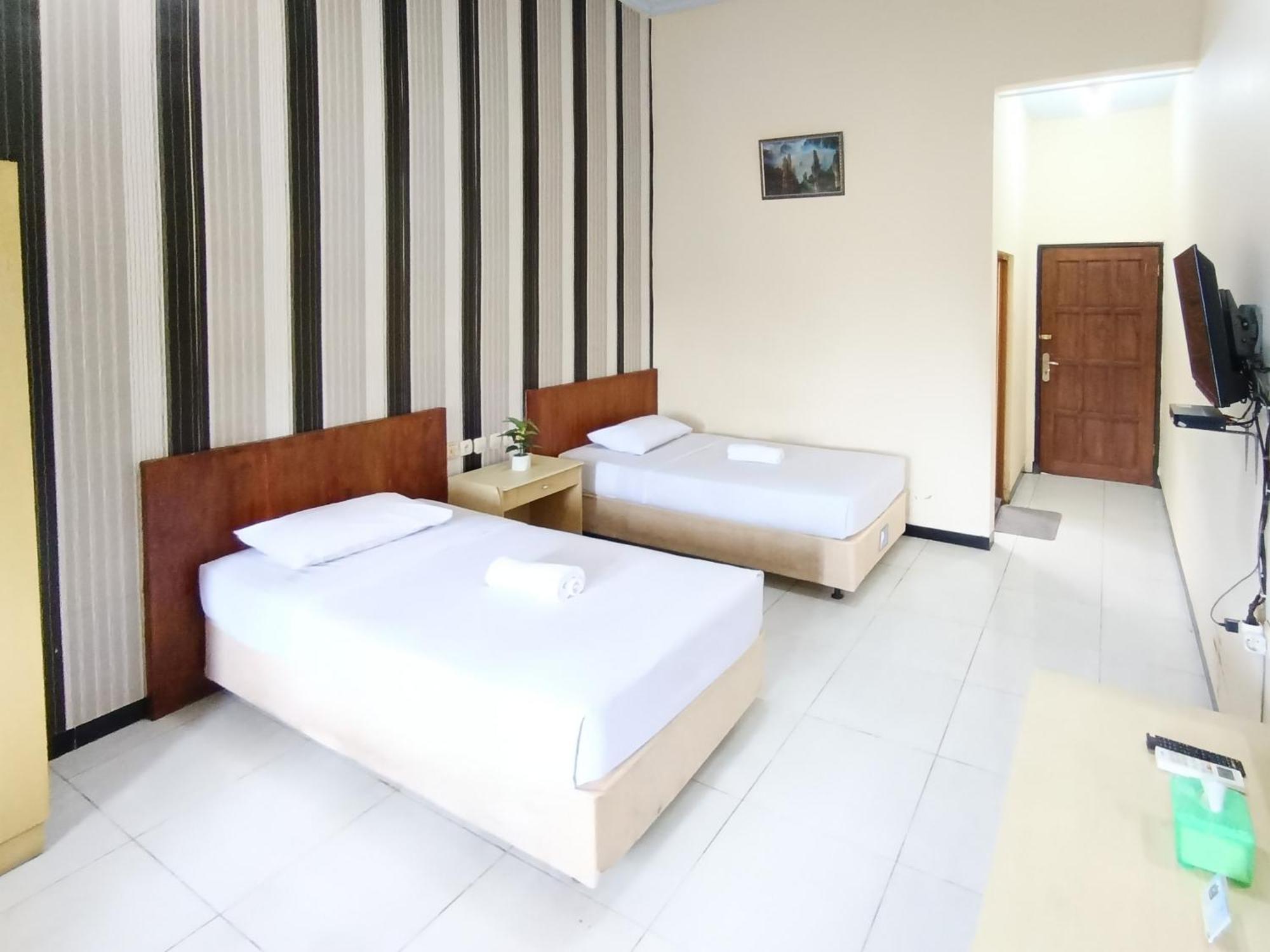 Gita Puri Redpartner Blitar Ξενοδοχείο Εξωτερικό φωτογραφία